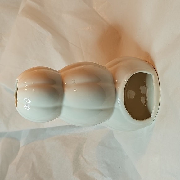 Belleek Stacked Pumpkin Trio Votive Holder - Picture 3 of 7